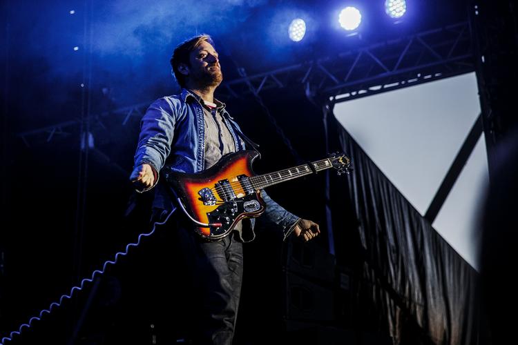 
 Dan Auerbach fra The Black Keys læste under indspilningen af duoens nye album i en Tennessee-avis en dødsdømt fanges sidste ord. »Let’s rock!«, sagde han. Det blev titlen på The Black Keys' album, der prydes af den elektriske stol.  Foto: Anders Rye Skjoldjensen/POLFOTO