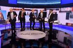 Kamphaner. Valgkamp tirsdag på BBC mellem fem mænd, der vil ud af EU. Fra venstre er det Boris Johnson, Jeremy Hunt - efter ugens afstemninger er kun de to tilbage i kapløbet. Videre mod venstre Michael Gove, Sajid Javid and Rory Stewart. Hvis det bliver Boris Johnson, som i øjeblikket lader til at være favorit til at vinde slaget om at blive landets næste premierminister, frygter den franske økonom Gabriel Zucman, at Storbritannien bliver et nyt skattely for verdens allerrigeste personer og firmaer.  Foto: Jeff Overs/BBC/Ritzau Scanpix