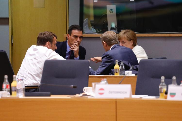 Trods intense forhandlinger, her mellem Emmanuel Macron, Pedro Sanchez, Donald Tusk og Angela Merkel, lykkedes det ikke at fordele EU's topposter på EU-topmødet i Bruxelles torsdag. Foto: EU