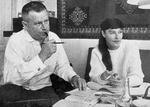 Sten og Inge Hegeler stod i 1960’erne og 1970’erne bag en populær sexbrevkasse i Ekstra Bladet. I denne uge er 96-årige Sten Hegeler gæsteredaktør i Ibyens brevkasse. Foto: Asger Sessingø/POLFOTO