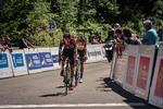 Den 21-årige colombianer Ivan Sosa holder verdensmesteren Alejandro Valverde bag sig i finalen på kongeetapen i La Route d'Occitanie. Foto: Aubin Lipke/La Route d'Occitanie 
