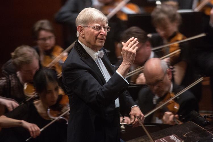Dirigenten Herbert Blomstedt får alt til at gå op hos Mahler. Her er han fotograferet, da han modtog Sonningprisen i DR Koncerthuset i 2016. Arkivfoto: Ivan Boll