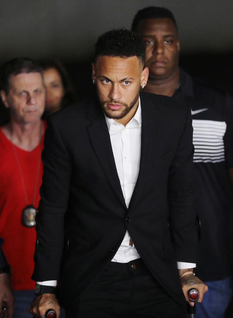 Copa América skulle have været turneringen, hvor Neymar kunne runde 100 landskampe, sikre Brasilien titlen og måske endda  slå Peles målrekord på 77 landsholdsmål. Virkeligheden er en ganske anden. 
   Foto: Luisa Gonzalez/Ritzau Scanpix