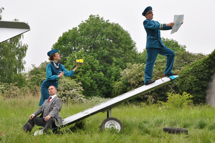 Teatergruppen Brændende Kærlighed har mistet deres støtte, og i år vil det være sidste gang, de spiller gratis teater i Kongens Have. Pr-foto Gorm Valentin