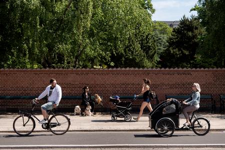 Gode cykelstier - som her på Amagerbrogade - er afgørende for at få øget sikkerheden og trygheden og dermed bidrage til at få folk til at tage cyklen ud i bytrafikken. Foto: Peter Hove Olesen/POLFOTO