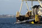 
Rørlægningsarbejde ved den kontroversielle russiske gasledning Nord Stream 2. Byggeplads i byen Lubmin i Tyskland.
   Foto: Peter Hove Olesen/POLFOTO
