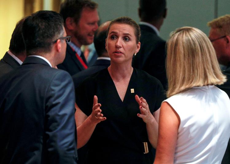 Mette Frederiksen fotograferet i går, da hun ankom til sti første EU-topmøde som dansk statsminister.  Foto: Pool/Ritzau Scanpix