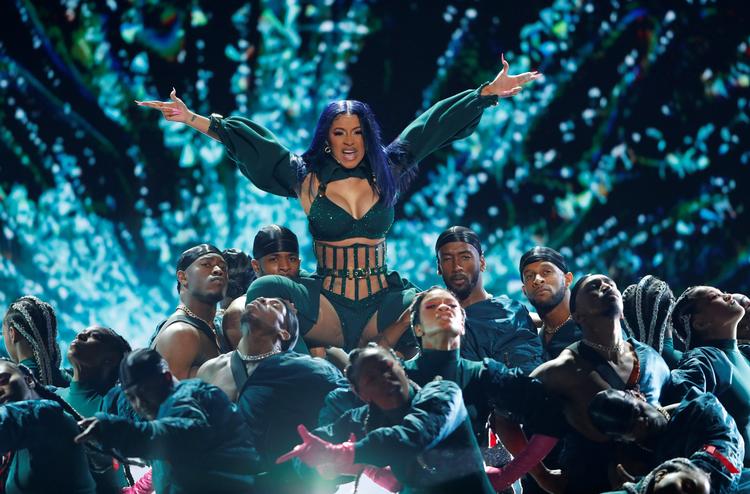 Cardi B under en optræden ved BET Awards i Los Angeles tidligere på året.   Foto: Mike Blake/Ritzau Scanpix