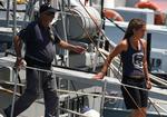 Carola Rackete blev anholdt lørdag efter at have tiltvunget sig adgang til italiensk havn med sit skib med migranter om bord.
Domstolen i byen Agrigento vil tirsdag morgen afgøre, om hun skal forblive i husarrest under efterforskningen af hendes omstridte redningsaktion, siger en retskilde. REUTERS/Guglielmo Mangiapane
   Foto: Guglielmo Mangiapane/Ritzau Scanpix