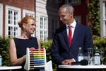 Torsdag fik
Mattias Tesfaye  overrakt ministerposten af Inger Støjberg. Foto: Jens Dresling/POLFOTO
