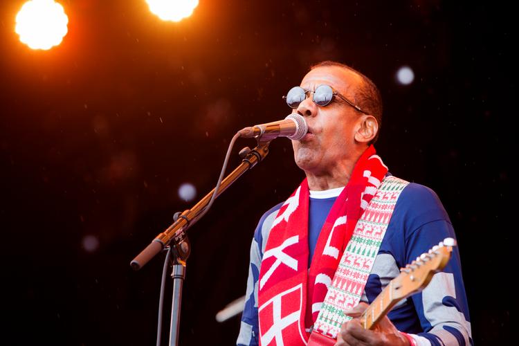 Jorge Ben Jor på Orange Scene. Foto: Emma Sejersen/POLFOTO