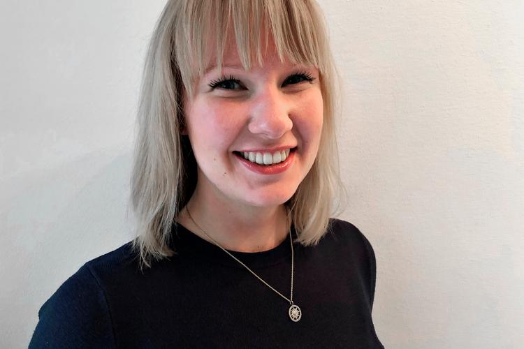 Christa Guldhammer Wolff har sendt sin ansøgning af sted til sin drømmeuddannelse på KEA. Hun frygter at blive skuffet, siger hun. Foto: Privatfoto