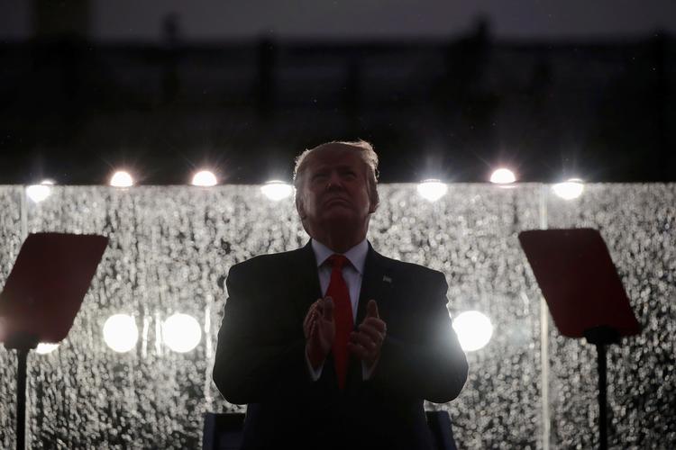 USA's præsident, Donald Trump, ved festlighederne i anledning af landets uafhængighedsdag 4. juli.  Foto: Carlos Barria/Ritzau Scanpix