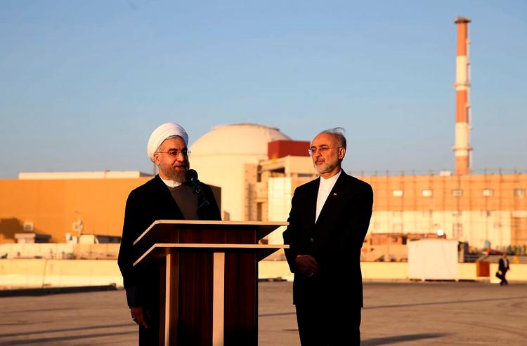 Præsident Rouhani ved atomkraftværket i Bushehr, som Iran nu agter at genstarte.
 Foto: Mohammad Berno/Ritzau Scanpix