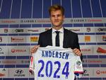 Joachim Andersen skal fremover slå sine folder i den franske liga hos Lyon. Der bliver også Champions League-fodbold i den kommende sæson. Foto: Philippe Desmazes/Ritzau Scanpix