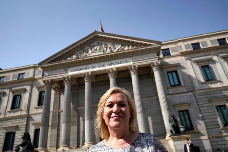 50-årige Inés Madriga er alligevel ikke én af de såkaldte stjålne babyer, som blev taget fra deres mødre under Francos diktatur i Spanien. 
   Foto: Juan Medina/Ritzau Scanpix