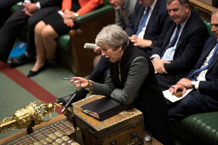 Theresa May taler i parlamentet.  Foto: Handout/Ritzau Scanpix