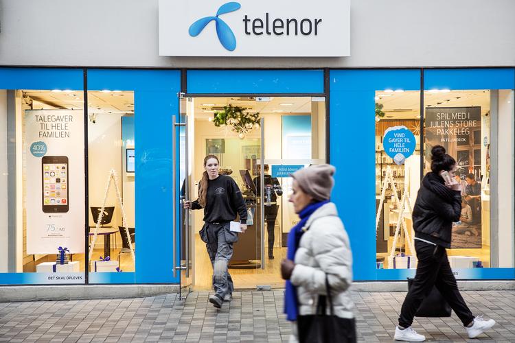 Der bliver stadig færre Telenor-kunder at ringe til i Danmark. Selskabet sparer dog i takt med kundefrafaldet. Foto: Stine Bidstrup/POLFOTO
