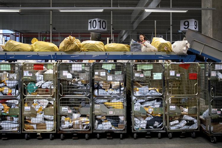 Sortering af pakker hos PostNord. Arkivfoto. Foto: Finn Frandsen/POLFOTO