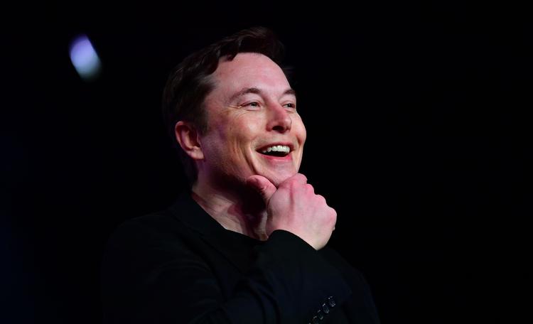 Det ultimative mål med chippen er symbiose mellem menneskehjerne og kunstig intelligens. Ifølge Elon Musk har Neuralink allerede lavet forsøg med aber, der har været i stand til at styre en computer. Foto: Frederic J. Brown/Ritzau Scanpix
