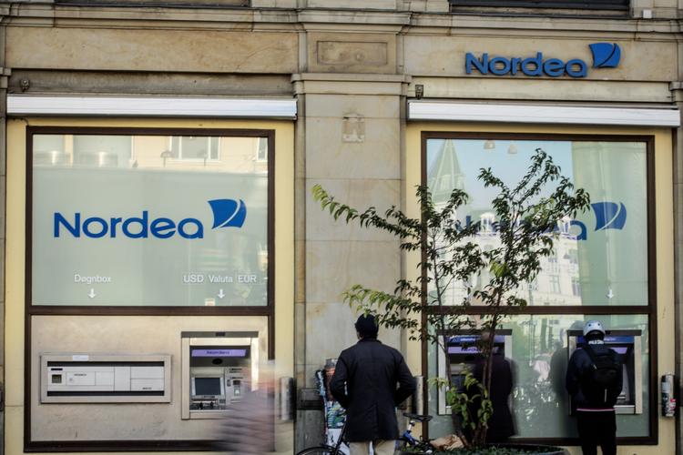 Nordeas overskud skrumper. Regnskabet for andet kvartal i år viser, at der sammenlignet med sidste år mangler over 400 millioner euro. Foto: Miriam Dalsgaard/POLFOTO