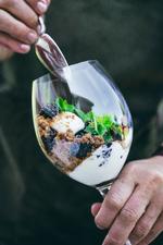 Trifli er en fantastisk alsidig dessert, som kan tilberedes med alle mulige forskellige bær og frugter. Foto: Eva H. Tram