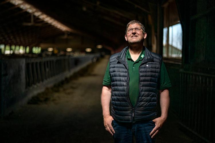 Jan Toft Nørgaard har 475 køer på gården i Skærbæk ved siden af sin politiske post i Arla.  Foto: Jens Hartmann/POLFOTO