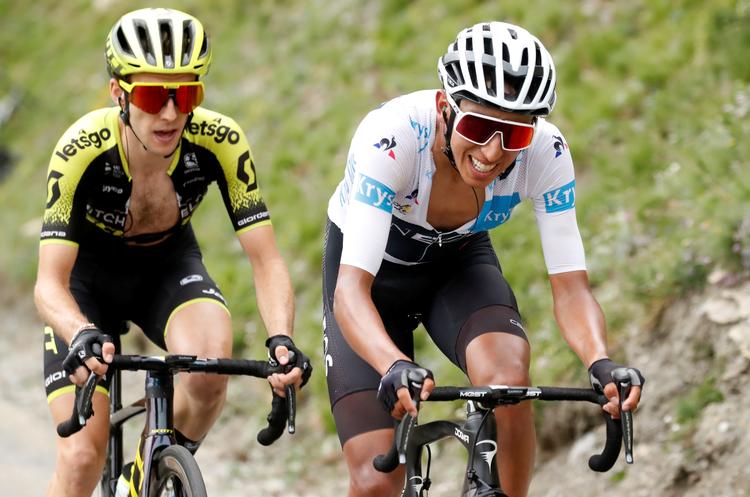 På den aflyste etape kørte Egan Bernal og Simon Yates fra de øvrige favoritter, men der mangler et voldsomt bjerg, inden det hele er afgjort. Foto: Christian Hartmann/Ritzau Scanpix