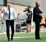 Glen Riddersholm (th.) møder som SønderjyskE-træner på lørdag Ståle Solbakken. De har været modstandere mange gange, hvor Riddersholm har været træner i henholdsvis FCM og AGF.
   Foto: Lars Poulsen/POLFOTO
