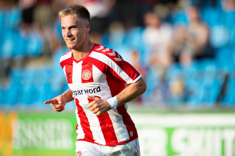 Tom Van Weert misbrugte mange muligheder i kampen mod Sønderjyske forrige søndag. Mandag aften  tog han revanche og fik scoret sine første sæsonmål mod Silkeborg.  Foto: Henning Bagger/Ritzau Scanpix