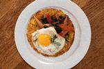 En rösti med spejlæg var et aftenens højdepunkter på Kanton 27 på Frederiksberg.
   Foto: Peter Hove Olesen/POLFOTO