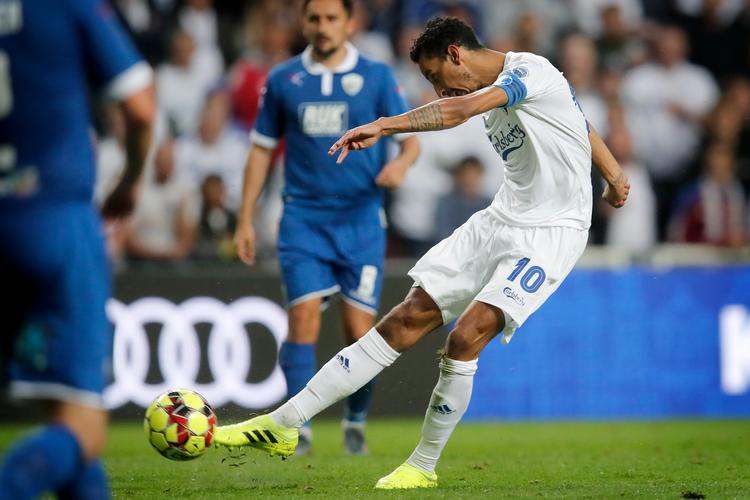 I Superligaen har Carlos Zeca scoret 3 mål i 62 kampe, og onsdag scorede den 30-årige græker med dette brag sit første mål i 19 europæiske kampe.
   Foto: Jens Dresling/POLFOTO
