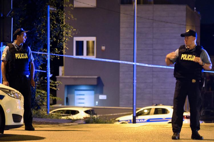 Kroatisk politi igangsatte en menneskejagt torsdag nat, efter seks mennesker var blevet fundet døde med skudsår i Zagreb. Foto: Denis Lovrovic/Ritzau Scanpix
