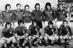 Det jugoslaviske landshold i 1974, bagest fra venstre Jurica Kerlpvoc, Dragar Dzajic, Euver Hadziabdic, Enver Maric, Ivan Buljan og Josip Katalinski. Forrest fra venstre Jlija Petkovic, Stanislav Karasi, Bojevic, Jovau Acimovic og Miroslav Pavlovic.
   Foto: Anonymous/Ritzau Scanpix