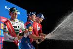 Da Michael Mørkøv i søndags sprøjtede med champagne som nr. 3 i Prudential Ride London, markerede det, at Danmark for alvor er tilbage i kampen om det maksimale antal startpladser ved årets VM. Foto: Prudential Ride London. 