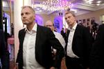 Peter Skaarup og Morten Messerschmidt følger tv-stationernes exitpole ved Europaparlamentsvalget i maj. 
   Foto: Jens Dresling/POLFOTO