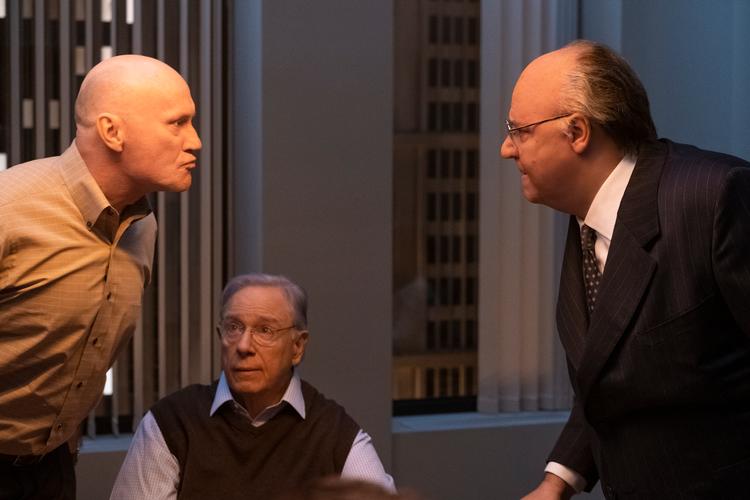 Russell Crowe i rollen som Fox News-skaberen Roger Aisle (th). Foto: HBO Nordic