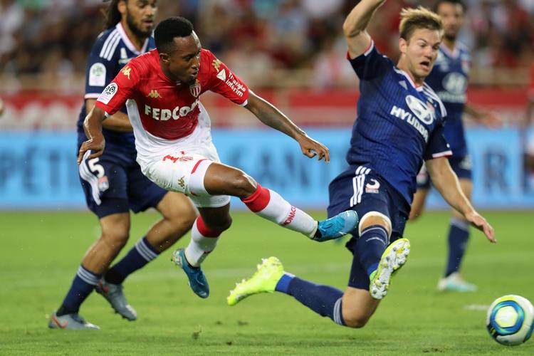 Joachim Andersen (th.) i duel med Monacos Gelson Martins.  Foto: Valery Hache/Ritzau Scanpix