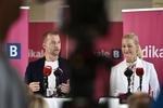 Morten Østergaard og Sofie Carsten Nielsen (R) holdt pressemøde under sommergruppemødet på DI Konferencecenter i Nyborg. Foto: Mads Claus Rasmussen/Ritzau Scanpix