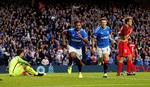 Jesper Hansen (tv.) var prisgivet, da Alfredo Morelos udnyttede en stor fejl af Rasmus Nikolajsen og scorede til 1-0.
   Foto: Russell Cheyne/Ritzau Scanpix
