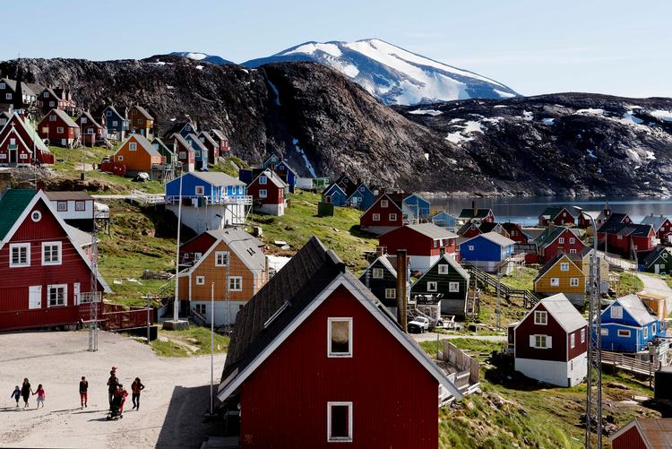 
    (ARKIV) Upernavik i Vestgrønland den 11 juli 2015. Donald Trump har gentagne gange - med varierende grad af alvor - spurgt sine rådgivere om deres syn på et amerikansk køb af Grønland. Det siger kilder til avis. Det skriver Ritzau, fredag den 16. august 2019.. (Foto: Linda Kastrup/Ritzau Scanpix)
   Foto: Linda Kastrup/Ritzau Scanpix