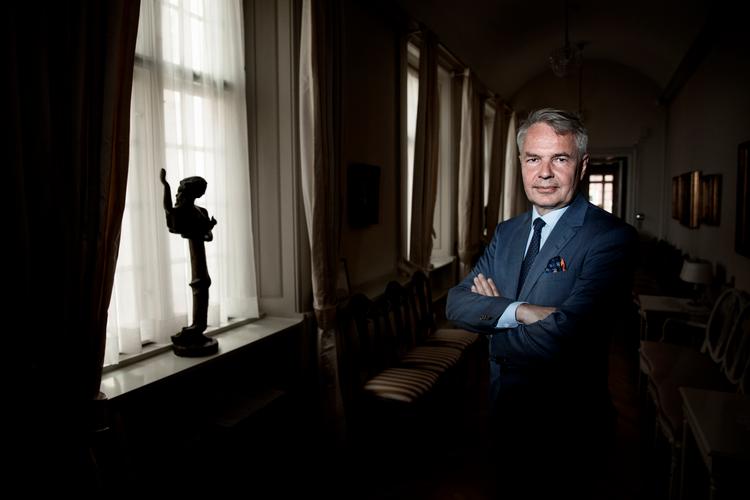 Den finske udenrigsminister Pekka Haavisto på kort visit i København. Han er under Finlands formandskab i EU frisk på at få afsluttet Brexit, men håber også at kunne lande en ambitiøs klimaaftale og få styr på den kaotiske flygtningesituation i Middelhavet.    Foto: Jacob Ehrbahn/POLFOTO