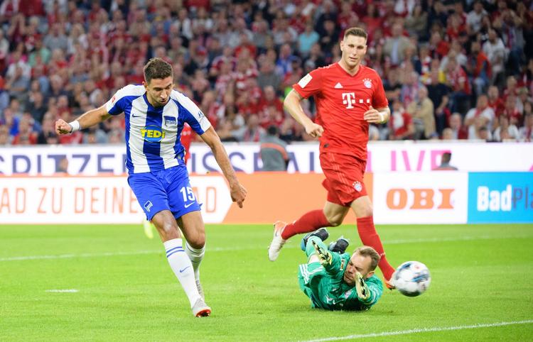 Hertha Berlins Serbian midfielder Marko Grujic scorer til 2-1 mod Bayern. Foto: Matthias Balk/Ritzau Scanpix