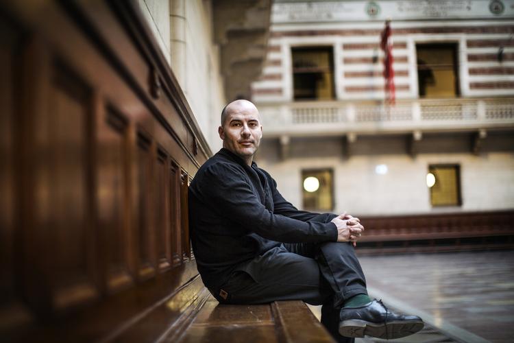 Folketingsmedlem for S, Lars Aslan Rasmussen, er en af de politikere, der i løbet af den seneste uge er blevet ringet op af Politiets Efterretningstjeneste (PET).  Foto: Stine Bidstrup/POLFOTO
