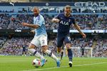 
    Manchester City's Kyle Walker (tv.) og  Tottenham  Harry Kane. Foto: Lindsey Parnaby/Ritzau Scanpix