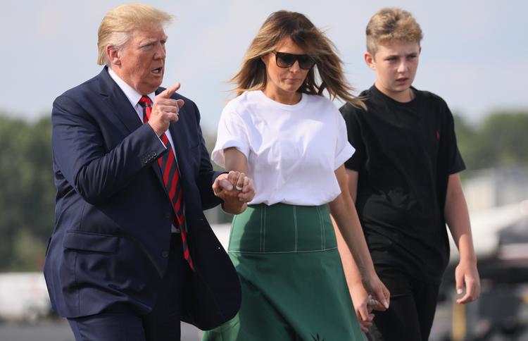 Præsident Donald Trump med USA's førstedame Melania Trump og deres søn Barron Trump. Foto: Jonathan Ernst/Ritzau Scanpix