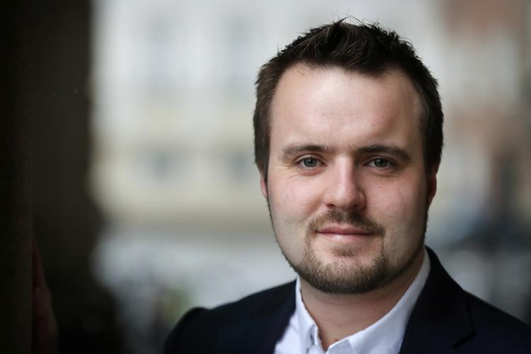 Erhvervsminister Simon Kollerup (S) varsler i interview med Berlingske og Information flere skatter rettet mod finanssektoren og en hård linje over for banker, der bryder loven. Foto: Jens Dresling/POLFOTO