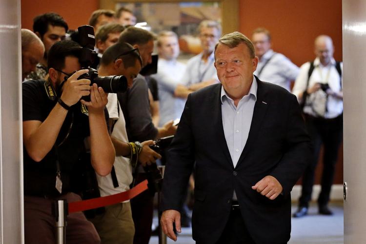 
Lars Løkke vil fremrykke Venstres landsmøde, så det hurtigt kan blive afklaret, om han fortsat kan få lov at være formand. Det sker angiveligt efter en række direkte opfordringer fra baglandet til det.
   Foto: Jens Dresling/POLFOTO