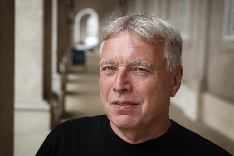 
    Uffe Elbæk overtager posten som gruppeforperson fra Carolina Magdalene Maier.
   Foto: Jens Dresling/POLFOTO