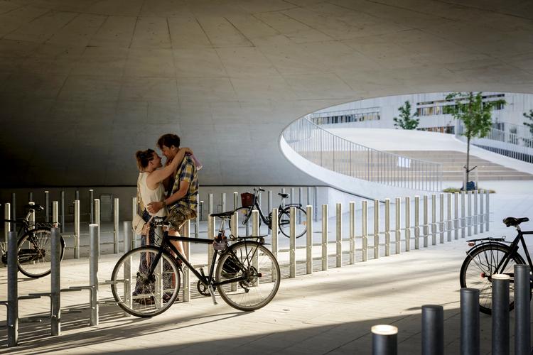 Årets bedste arkitektur har fællesskab og byliv som mål. Foto: Mads Nissen